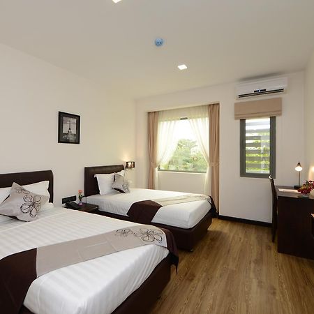 Hotel Lexus Yangon Exterior photo