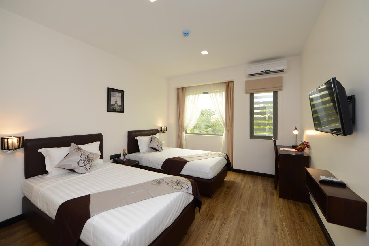 Hotel Lexus Yangon Exterior photo